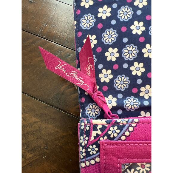 Vera Bradley retired paisley clutch wallet in the Boysenberry pattern - Picture 2 of 5